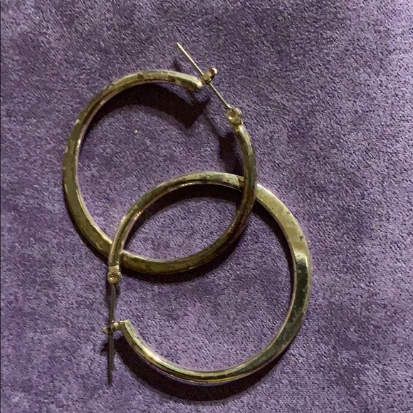 Silver hoops - Picture 2 of 3